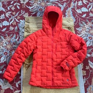 Mountain hardware super/DS stretchdown hooded jacket fiery red women’s M NEW